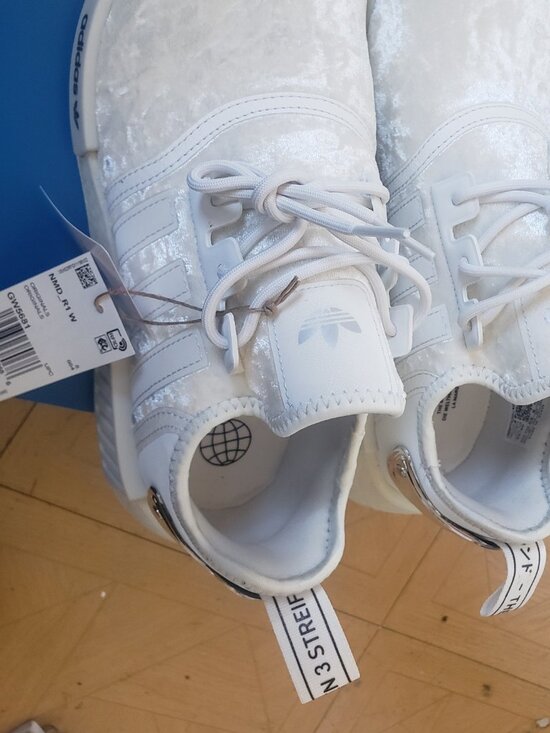 Adidas White Velvet with Silver Hardware on Heels with Asian Writing Size 9 1/2 main image 5